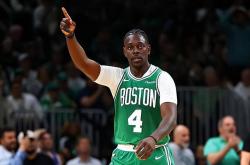 萨克拉门托国王有意收购凯尔特人后卫霍(huò)勒迪