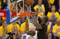 詹姆斯防守胜利贡献值历史前十！超乔丹！超科比、库里！