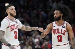 芝加哥公牛考虑交易科比·怀特和朗佐·鲍尔