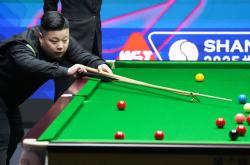 （体育）斯诺克——上海大师赛：墨菲战胜韩富源