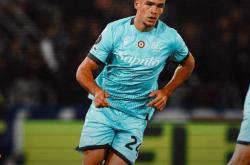 欧联杯爆冷：防守失误送点，博洛尼亚1-1惨遭弗赖堡逼平