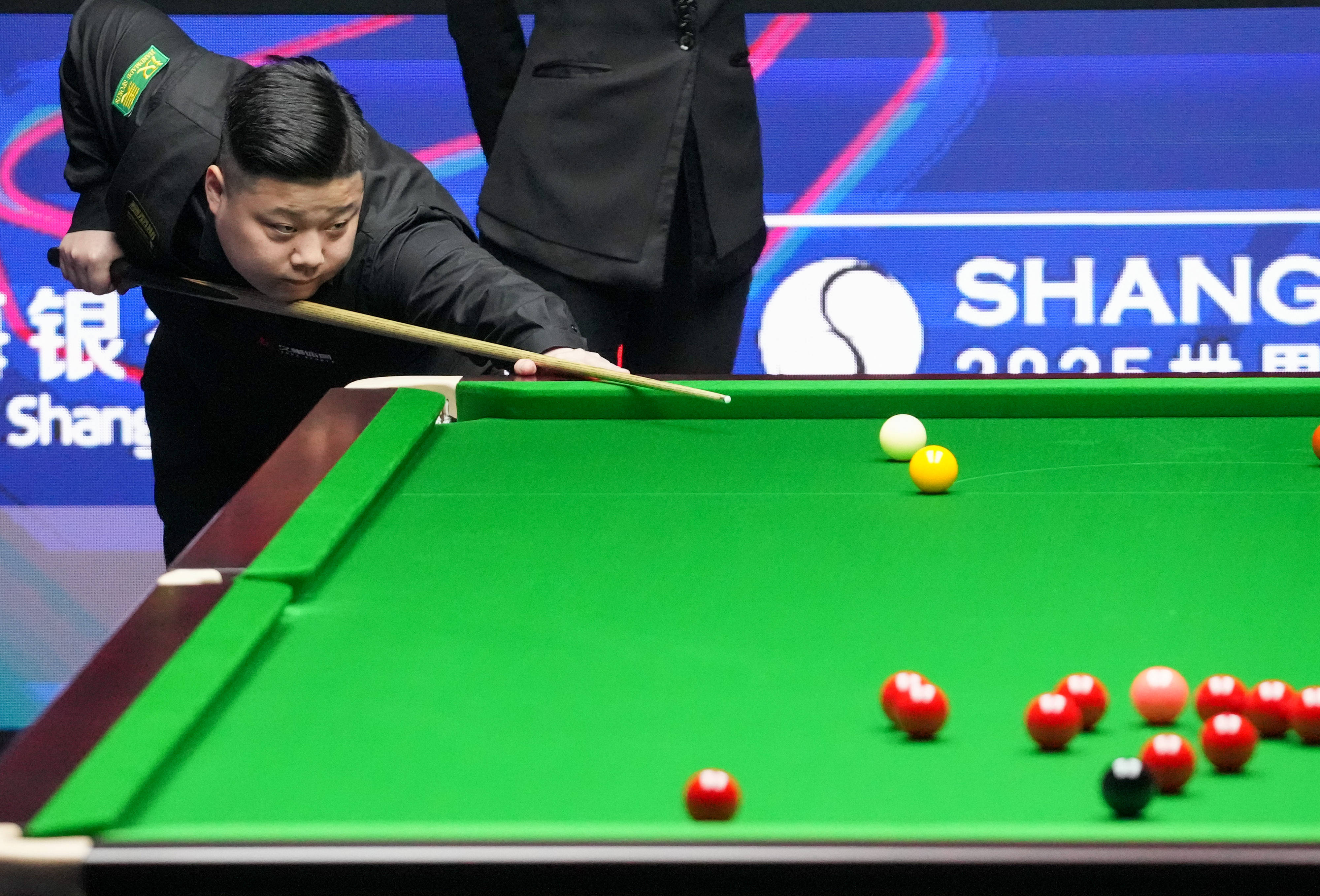 （体育）斯诺克——上海大师赛：墨菲战胜韩富源