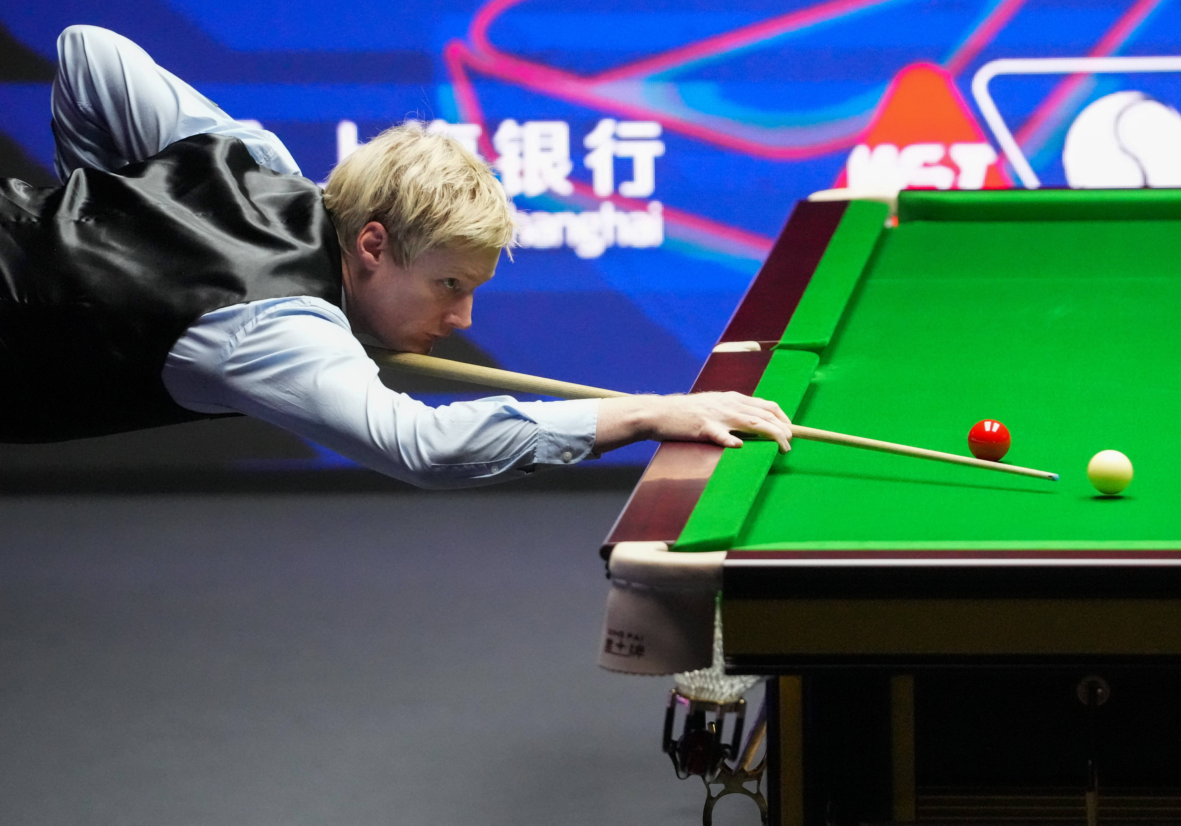 （体育）斯诺克——上海大师赛：罗伯逊胜庞俊旭