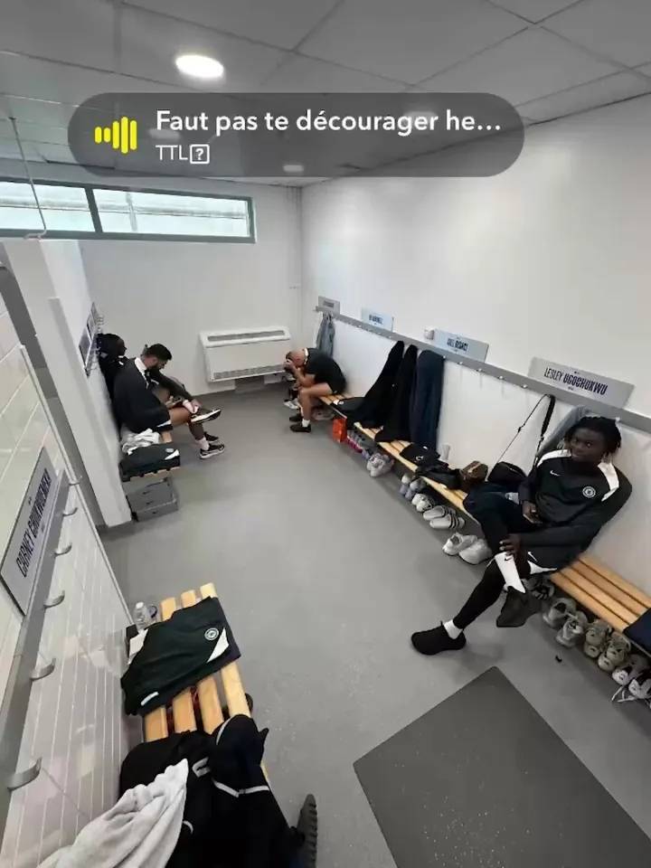 太阳报:切尔西让炸弹小队用单独厕所&更衣室,和一线队分开吃饭