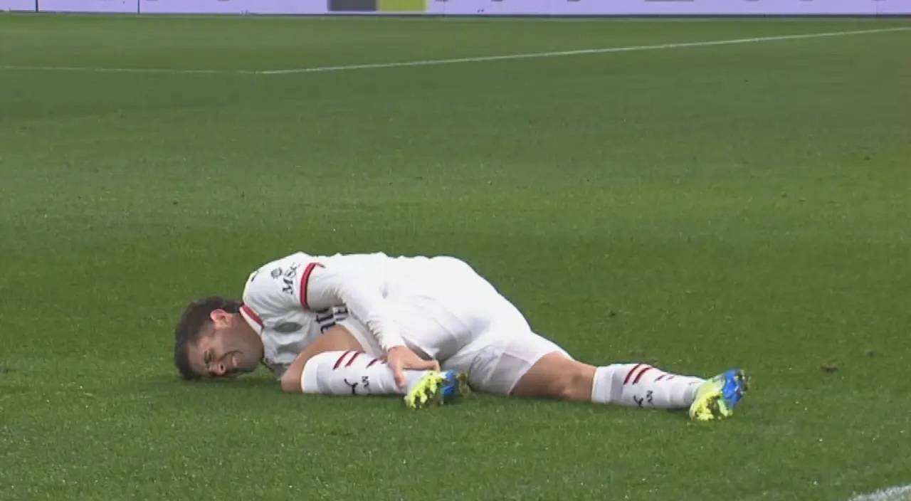 意甲媒体透露：普利西奇手部有些受伤，同时身体肌肉也有疲劳反应，出战博洛尼亚成疑