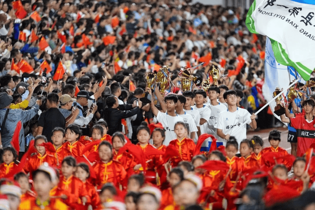 足球报：县县有村超，才是真正的村超