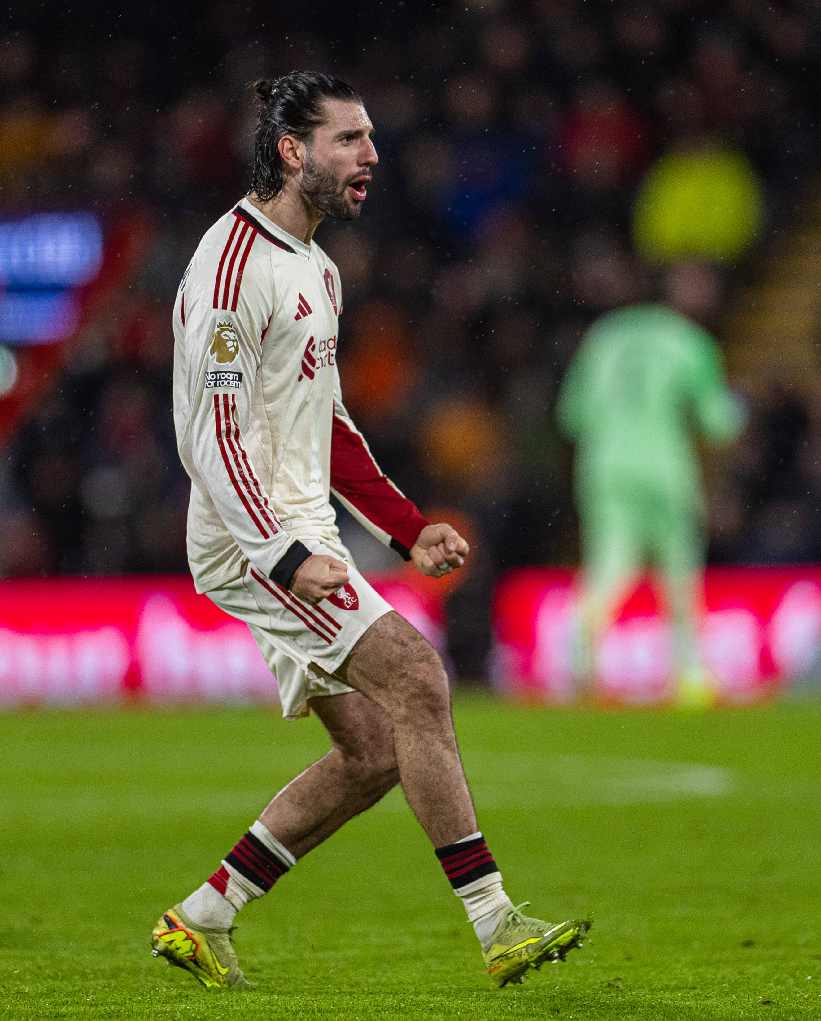 （体育）足球——英超：利物浦不敌伯恩茅斯